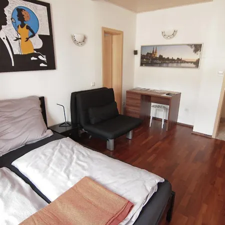 Ferienwohnung Ratisbona *