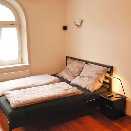 拉提斯博纳公寓 *