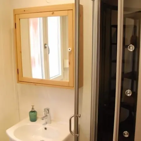 拉提斯博纳公寓 *