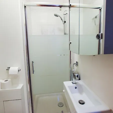 拉提斯博纳公寓