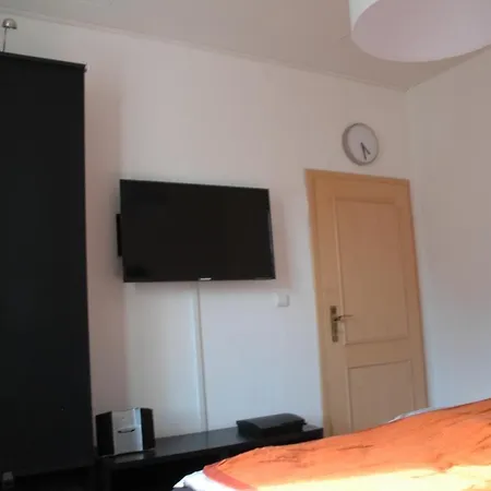 拉提斯博纳公寓 *