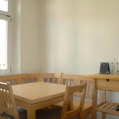 拉提斯博纳公寓